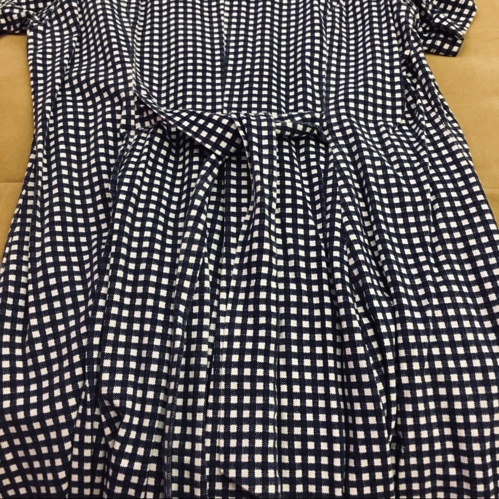 Dress - Picture 4 of 7